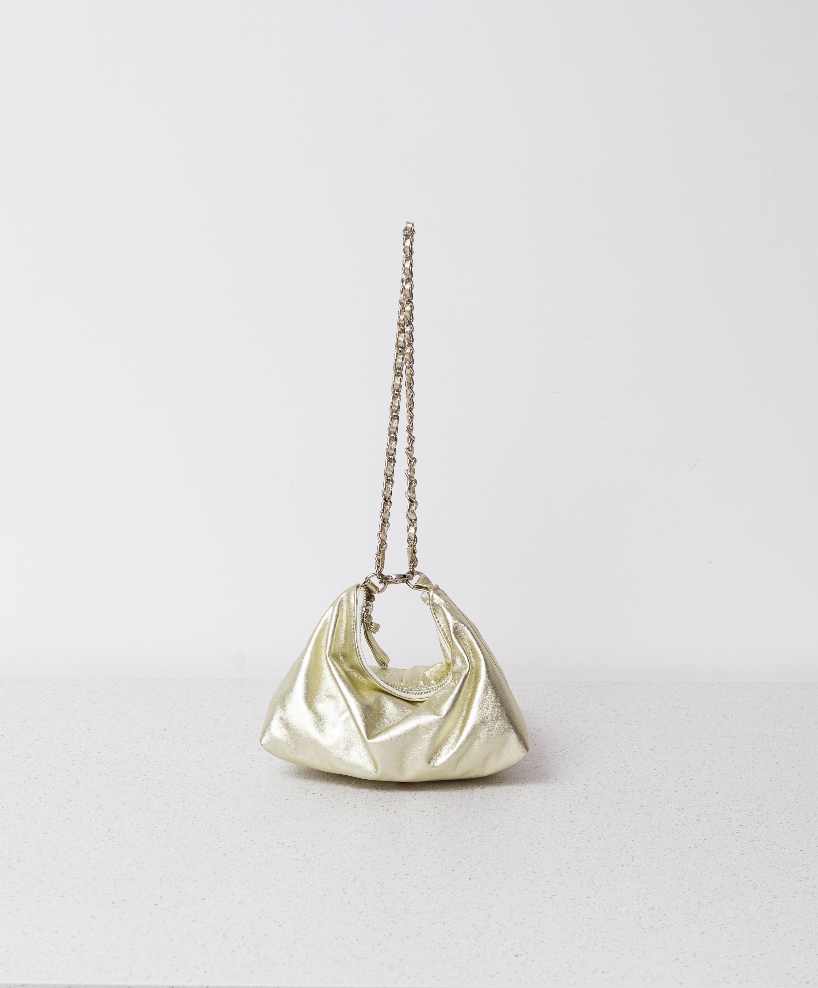 BOLSA CARLA  SOFT METALIZADO