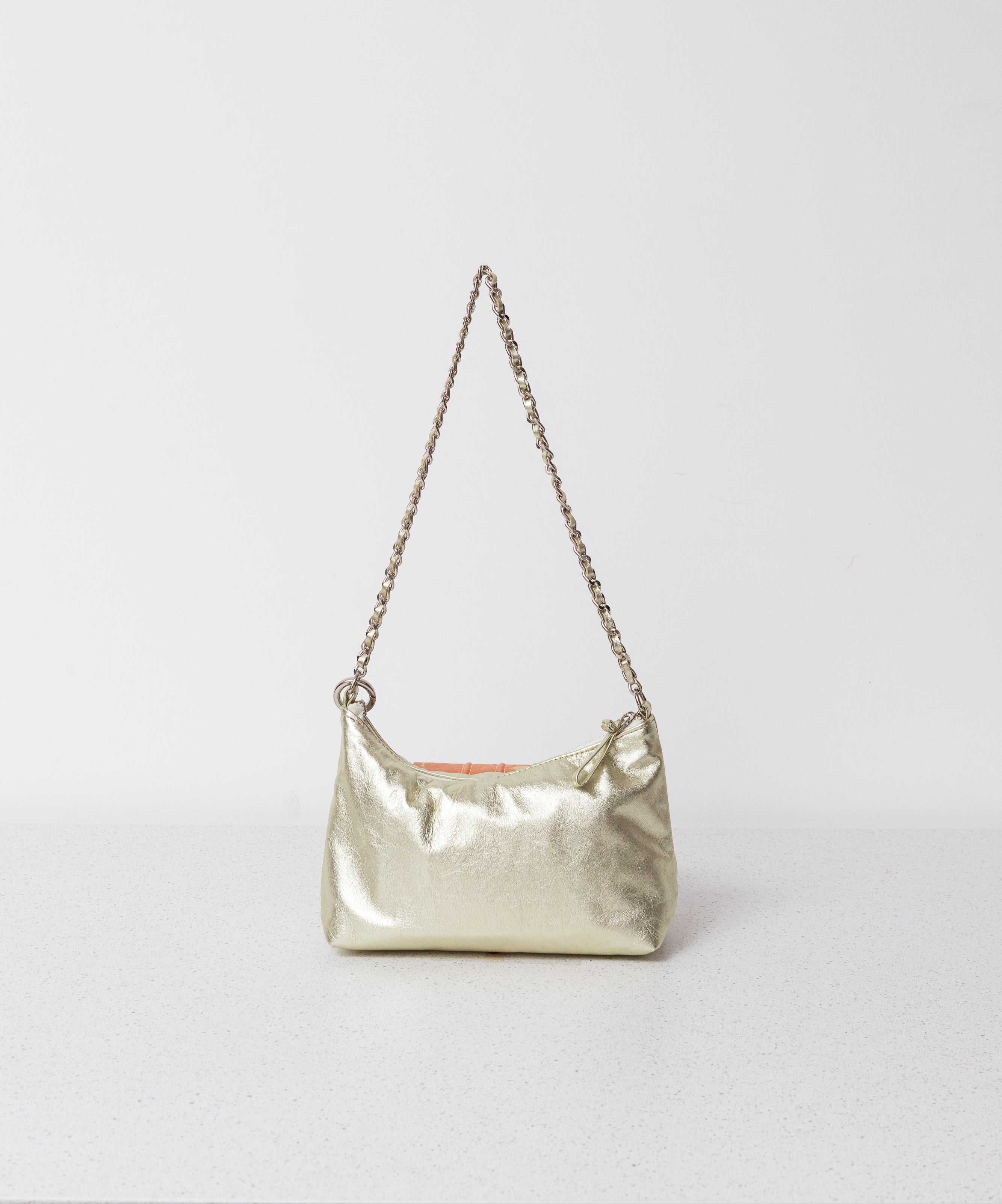 BOLSA CARLA  SOFT METALIZADO