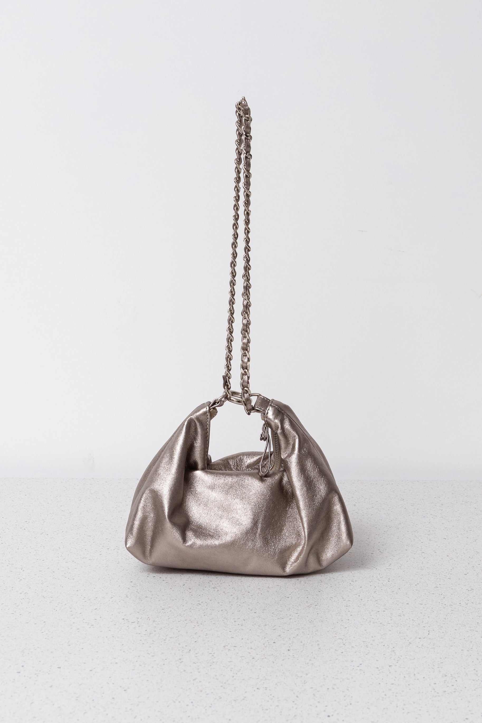 BOLSA CARLA  SOFT METALIZADO