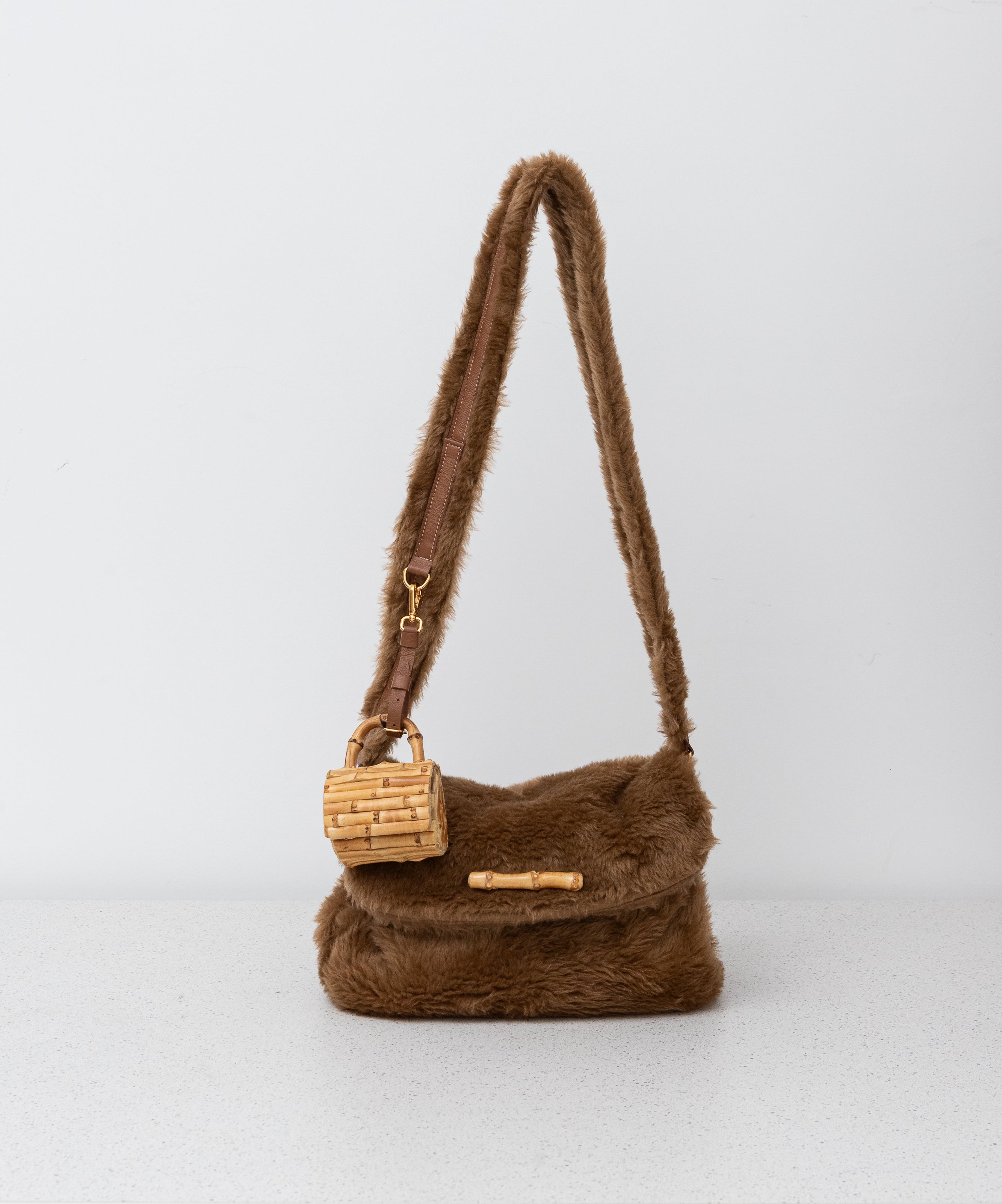 BOLSA LUCIA PELUCIA