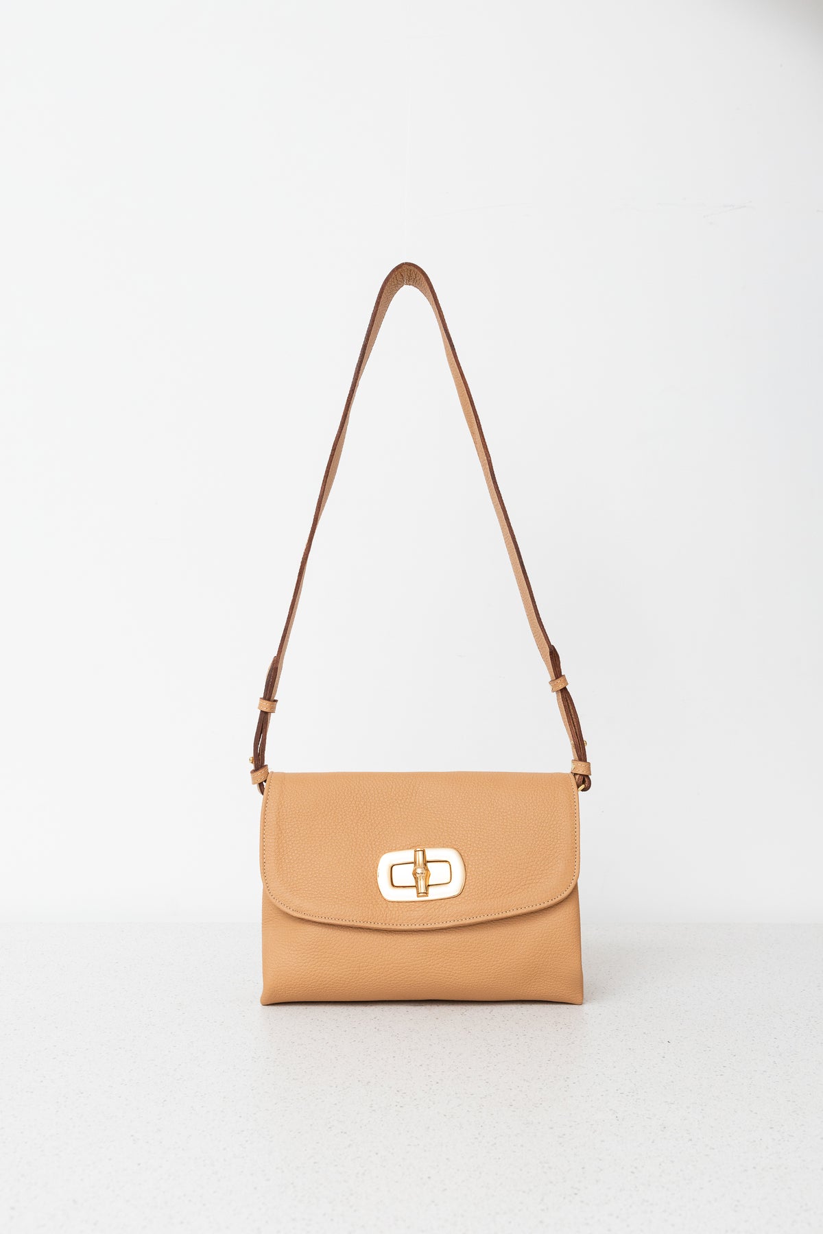 BOLSA LUCIA COURO GRANULADO