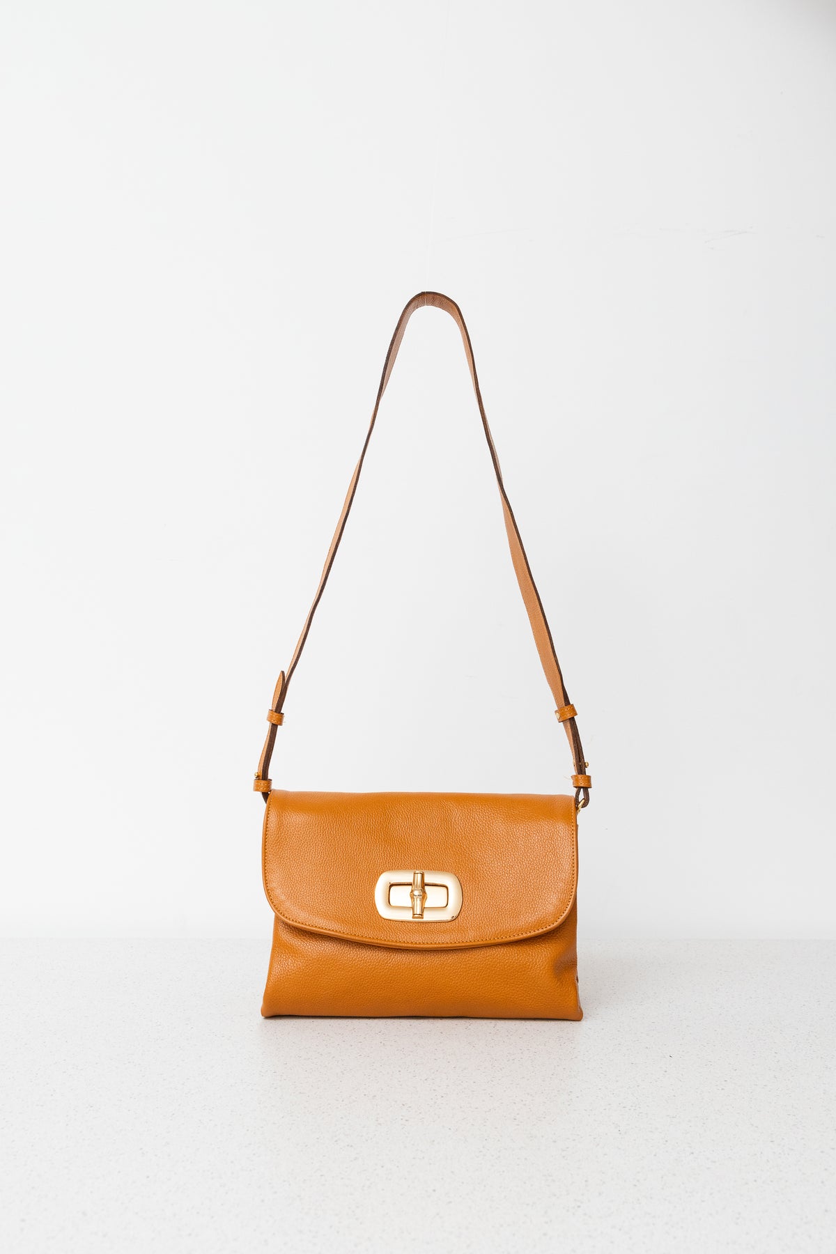 BOLSA LUCIA COURO GRANULADO