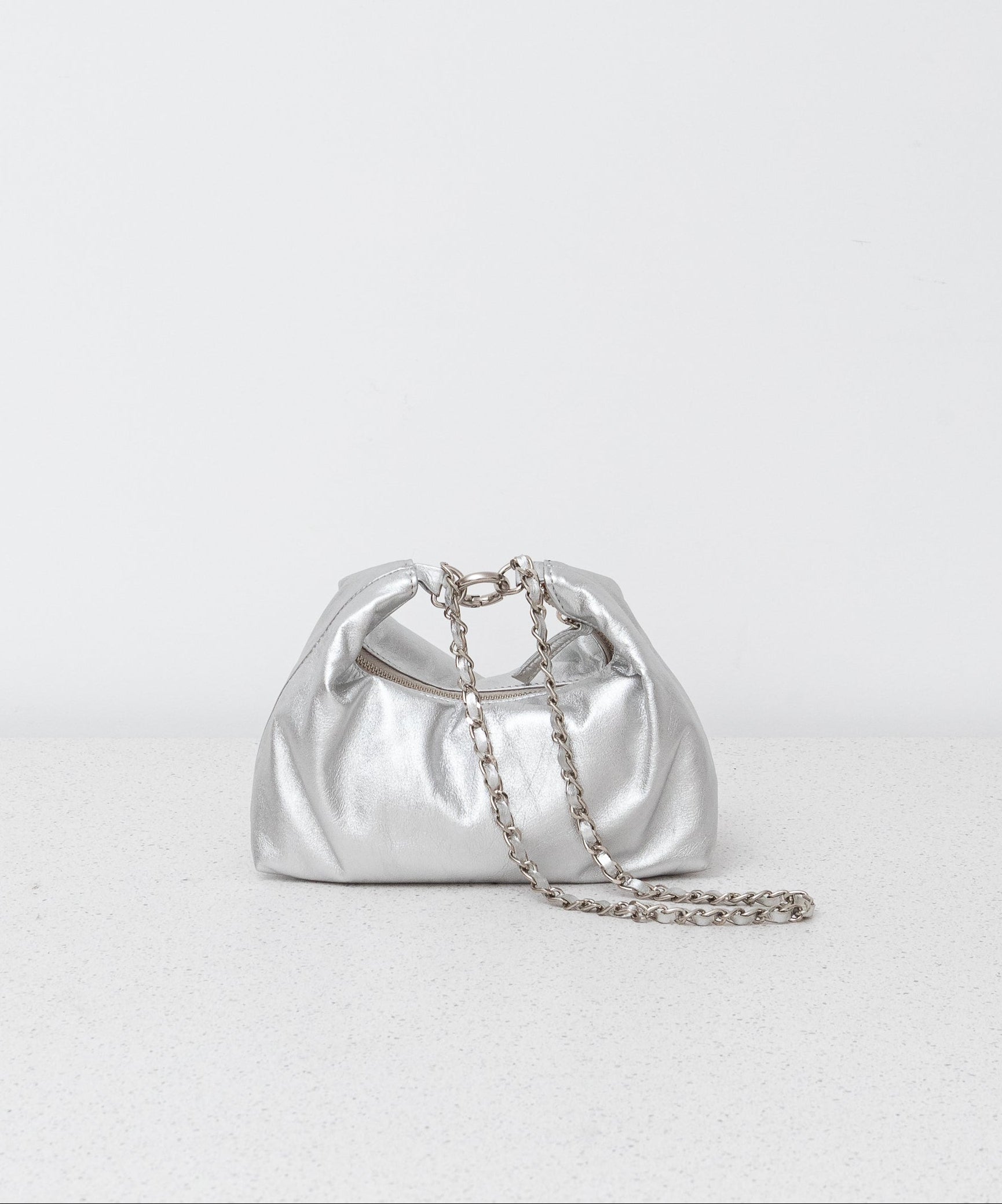 BOLSA CARLA  SOFT METALIZADO