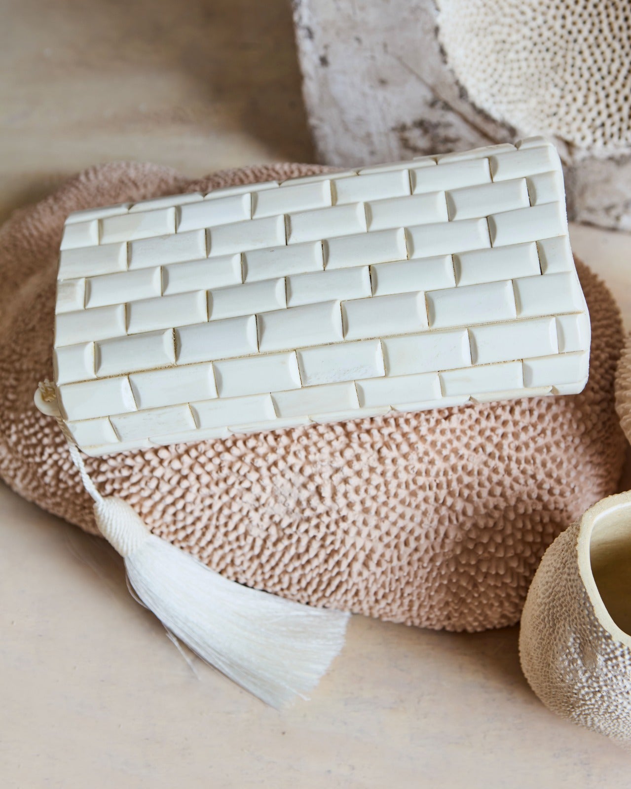 CARTEIRA TANIA OSSO G COM PINGENTE